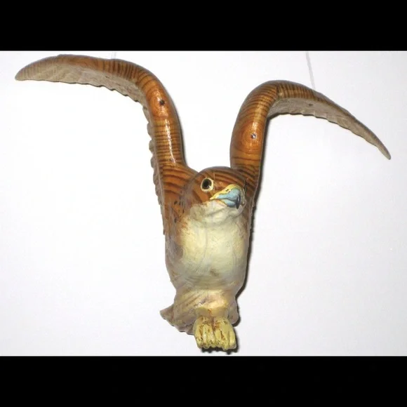 Flying falcon hanging sculpture fine art carving - Picture 3 of 9